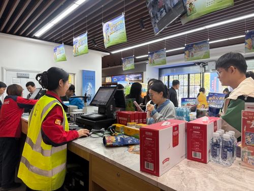 易享节现场忙忙忙，党政工团帮帮帮，旅行社服务网点旅游招徕